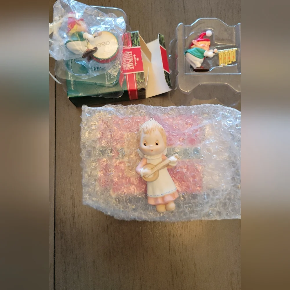 Lot Of 10 Assorted Christmas Ornaments